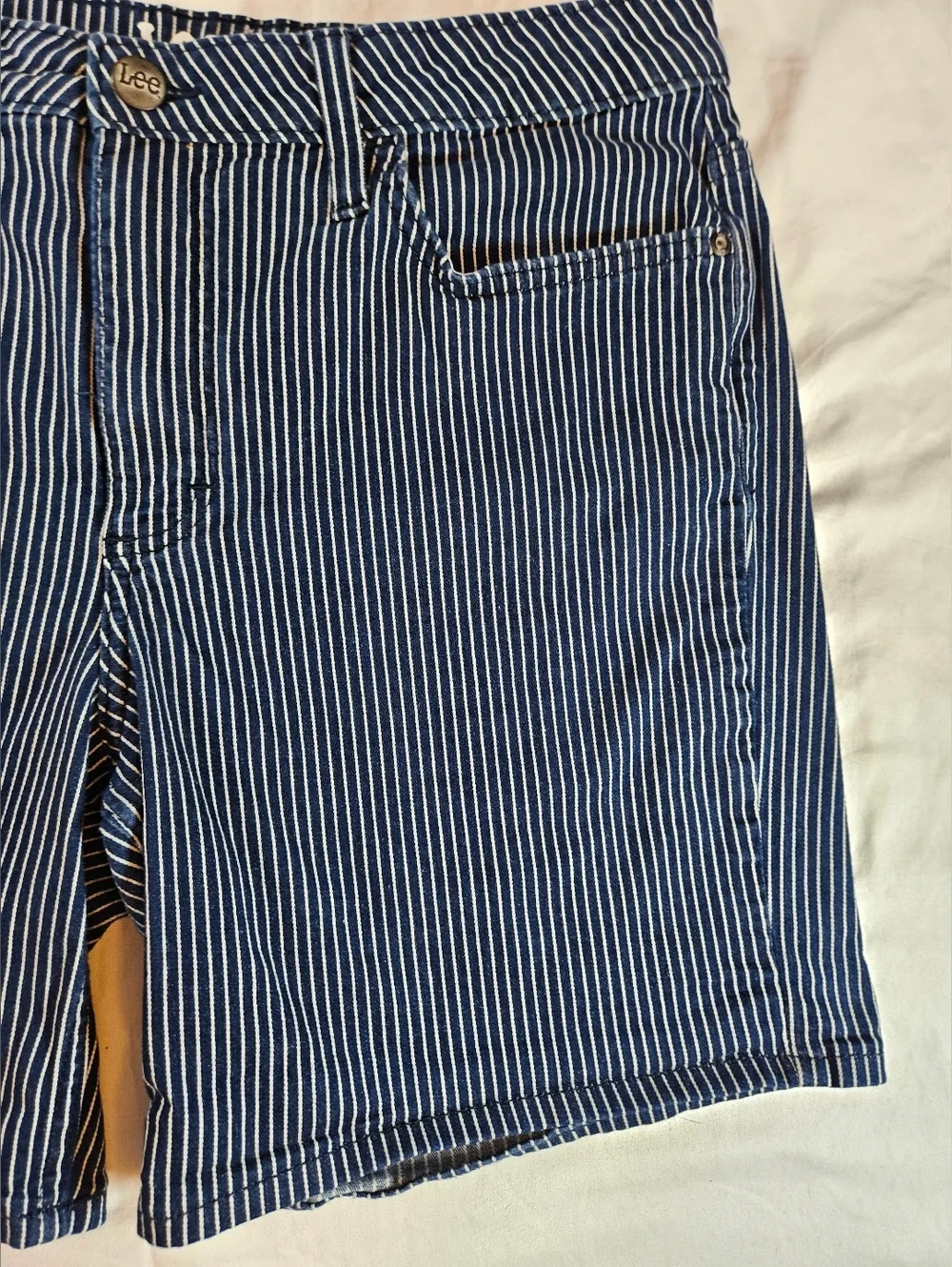 Lee Womens Blue And White Striped 5 Pocket Buttoned Denim Jean Shorts Size 12 - Picture 2 of 11